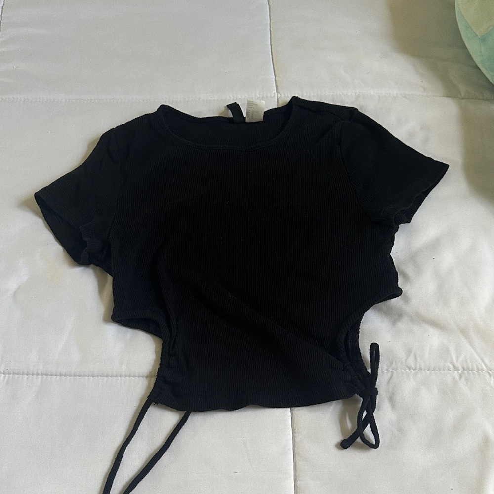 H&M Black Short Sleeve Cropped Tie-Side Top